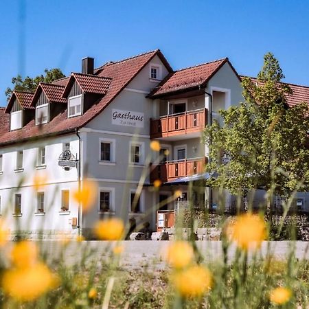 Gasthaus Zur Linde Dombuhl Exteriér fotografie