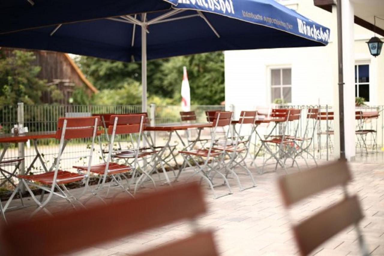 Gasthaus Zur Linde Dombuhl Exteriér fotografie